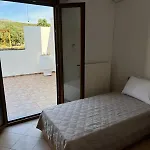 Limnes Seaside Retreat Naxos City