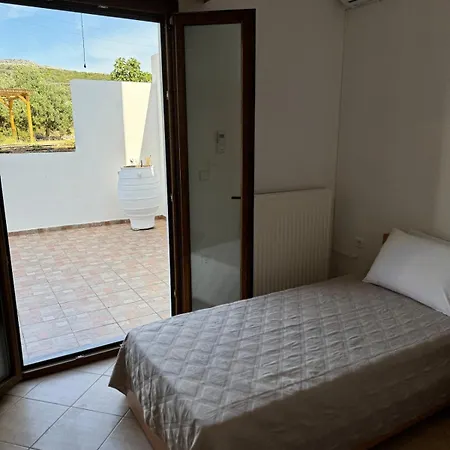 Limnes Seaside Retreat Ligaridia