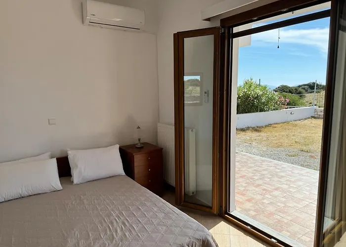 Limnes Seaside Retreat